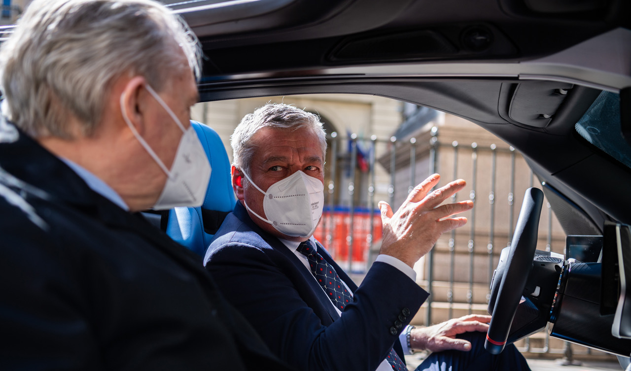 Paolo Pininfarina  and Per Svantesson.jpeg